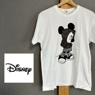 ディズニー(Disney)のDisney ヒョウ柄パーカーミッキーTシャツ Mサイズ(Tシャツ/カットソー(半袖/袖なし))