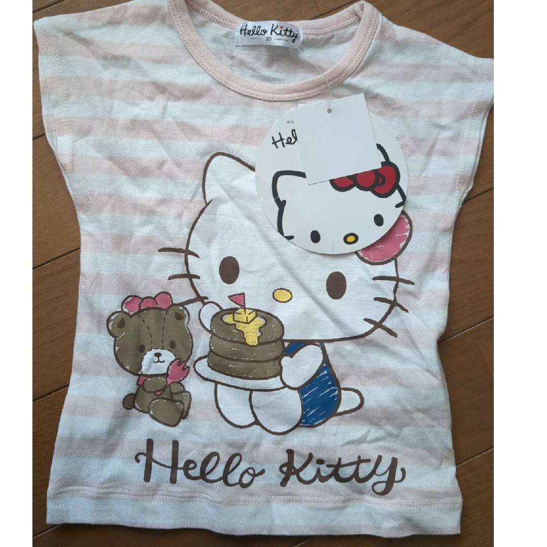 サンリオ(サンリオ)のキティちゃん　Tシャツ　80cm キッズ/ベビー/マタニティのベビー服(~85cm)(Ｔシャツ)の商品写真