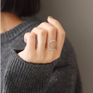 リラ(Lilas)のオーバルラインダイヤリングWG K10 15号(リング(指輪))