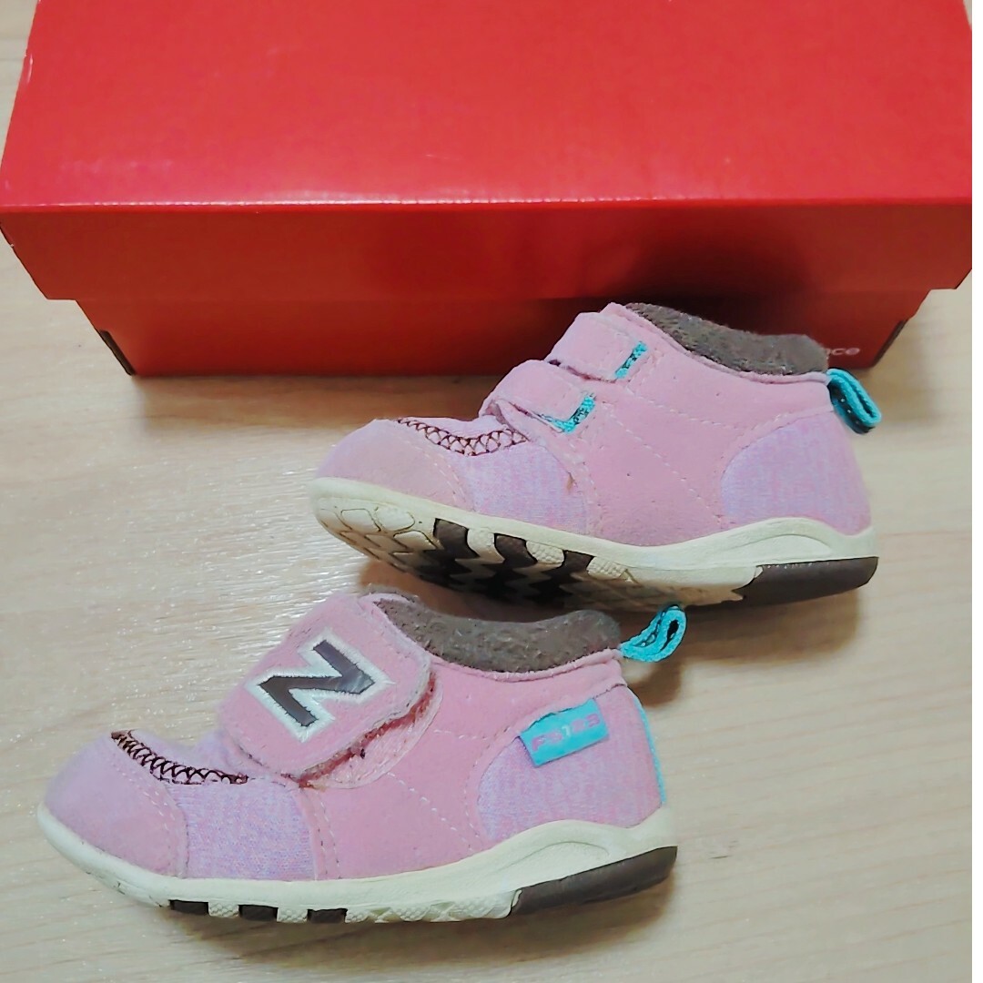 New Balance(ニューバランス)のNew Balance スニーカー 11.5センチ キッズ/ベビー/マタニティのベビー靴/シューズ(~14cm)(スニーカー)の商品写真