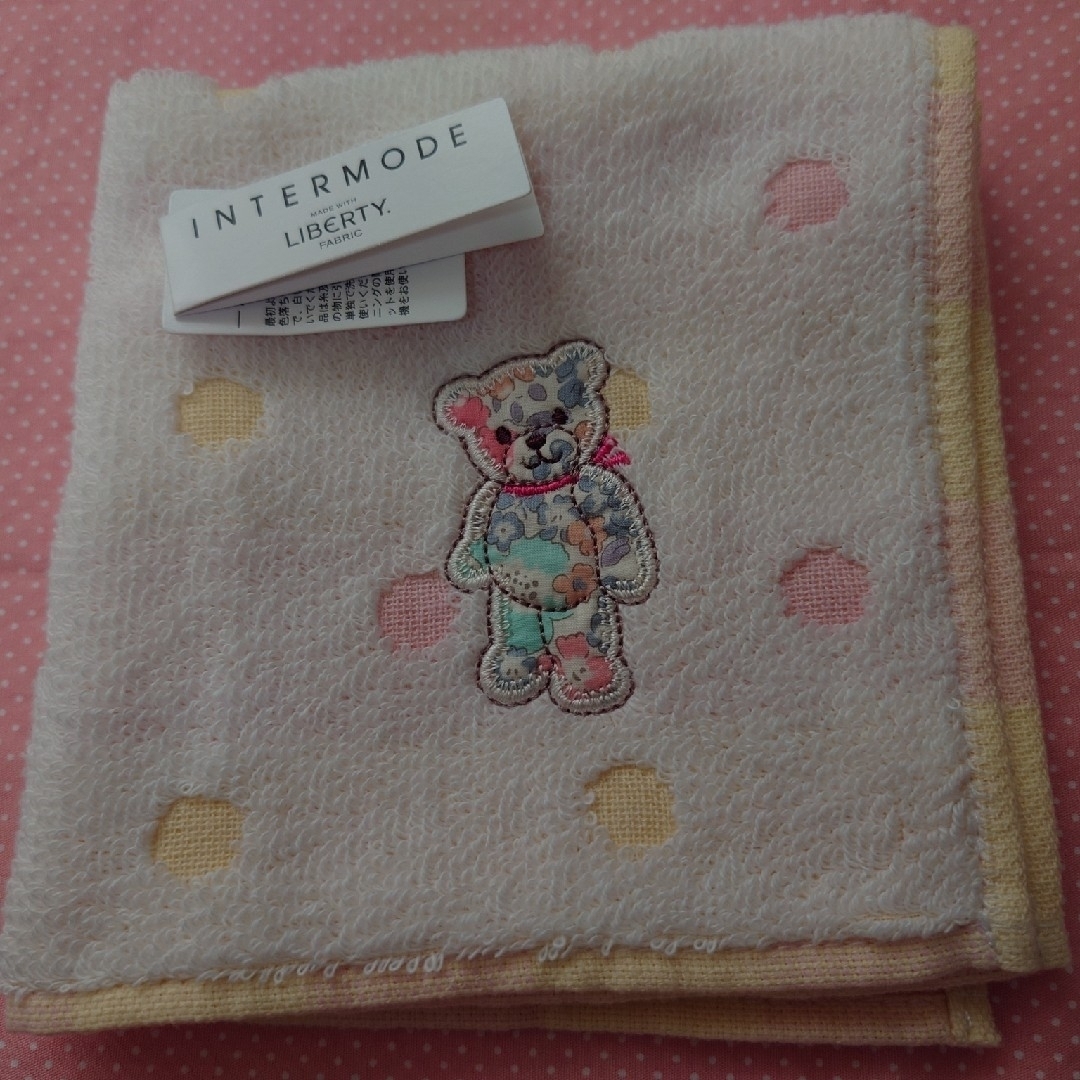 LIBERTY.(リバティ)のINTERMODE【LIBERTY🧸ベア】タオルハンカチ レディースのファッション小物(ハンカチ)の商品写真