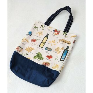 ☆ハンドメイド　キャンバス　トートバッグ　ポケット付き　イタリア食材柄☆(バッグ)