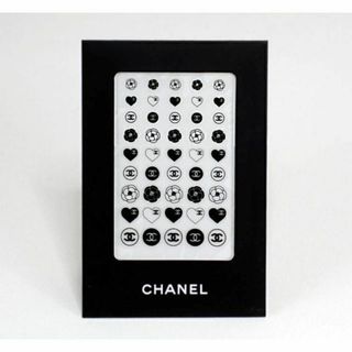 シャネル(CHANEL)のChnl 希少！新品未使用本物　シャネル　ネイルステッカー(その他)