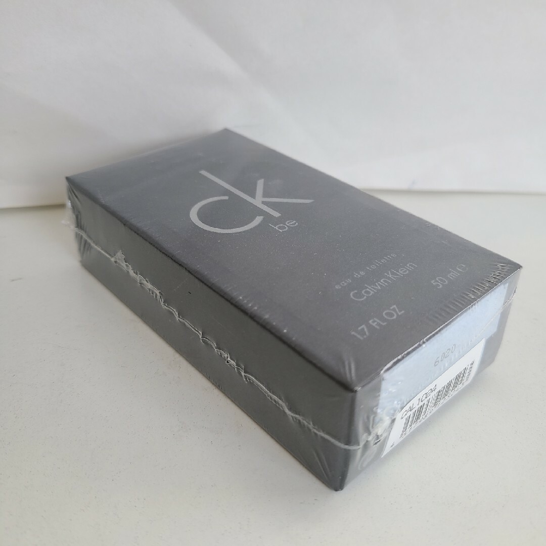 Calvin Klein(カルバンクライン)の新品未開封カルバンクラインCALVIN KLEIN　シーケービー　Ckbe コスメ/美容の香水(香水(男性用))の商品写真