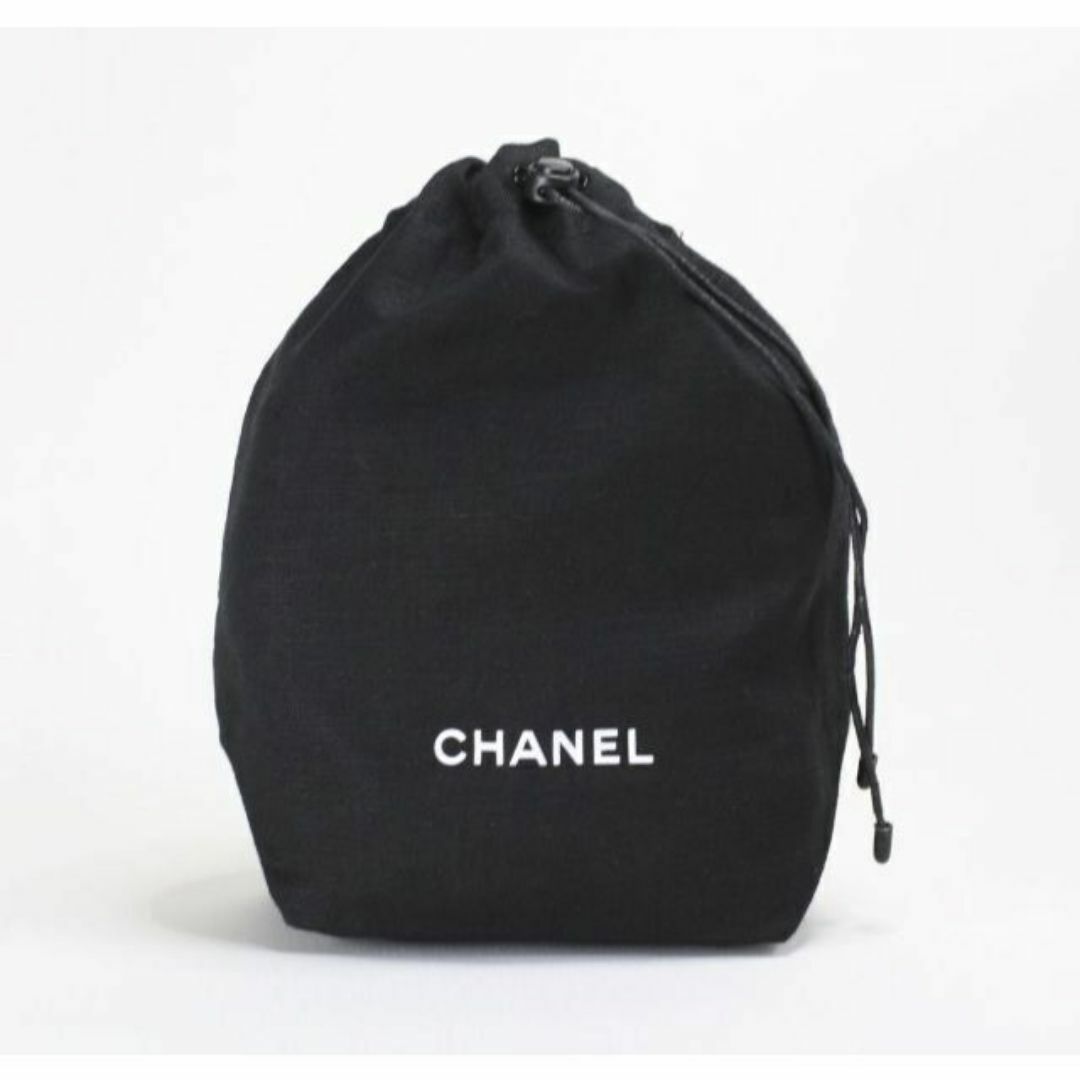 CHANEL(シャネル)のbk2 新品未使用本物　シャネル　非売品巾着ポーチ レディースのファッション小物(ポーチ)の商品写真