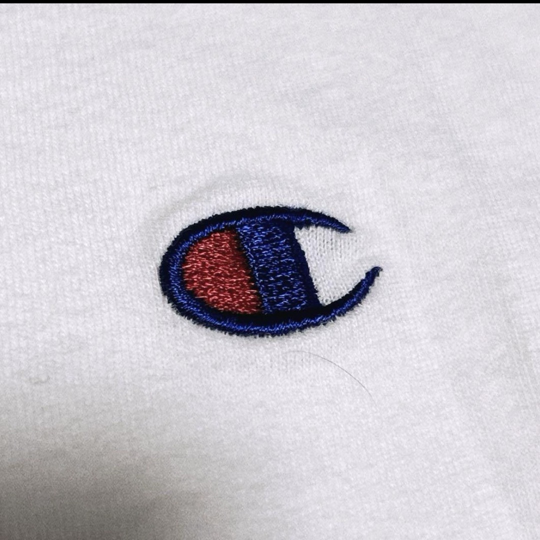 Champion(チャンピオン)のChampion　チャンピオン　シャツ　長袖　ロンT　ラグラン　L L　白/紺 レディースのトップス(Tシャツ(長袖/七分))の商品写真