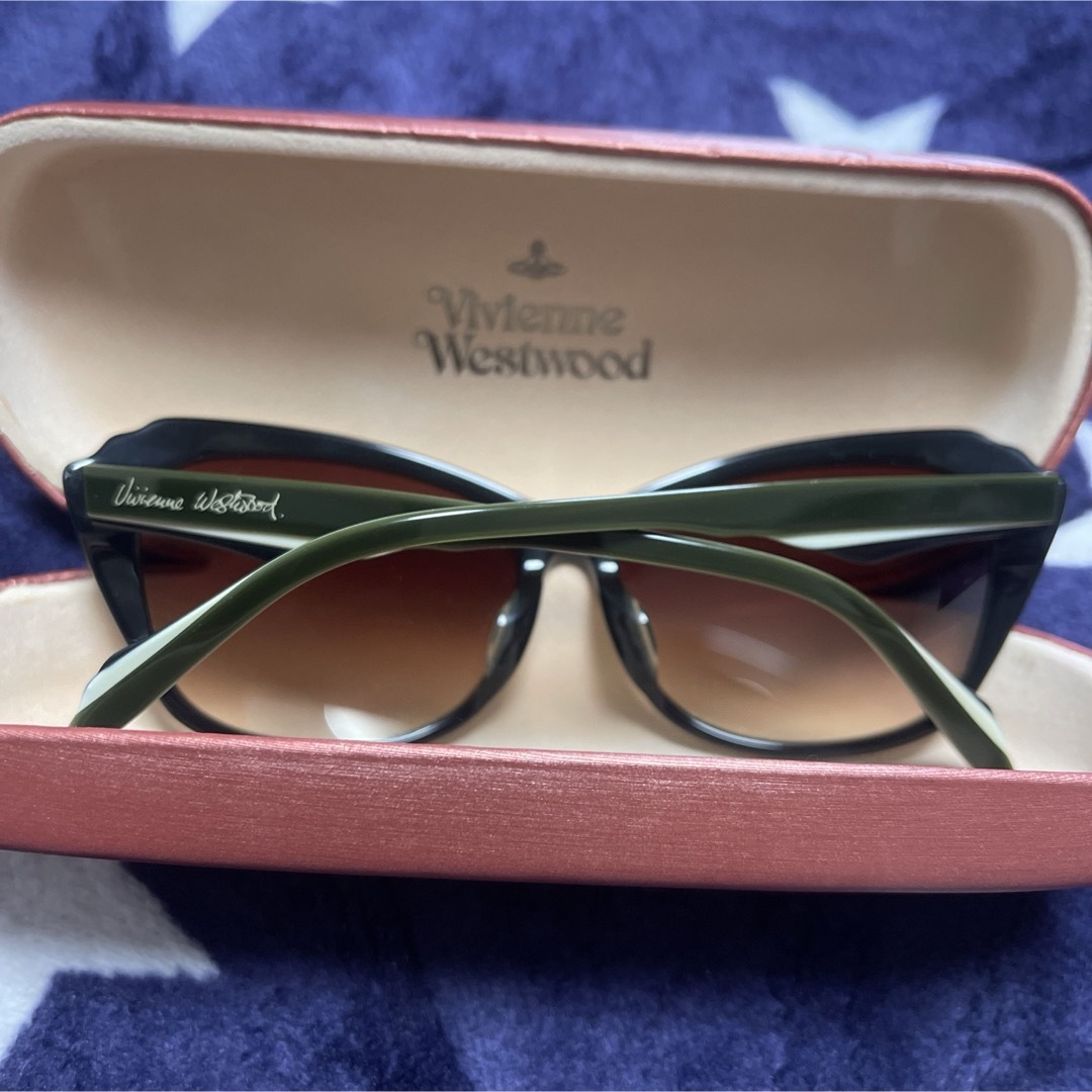 Vivienne Westwood(ヴィヴィアンウエストウッド)のサングラス　ヴィヴィアンウエストウッド レディースのファッション小物(サングラス/メガネ)の商品写真