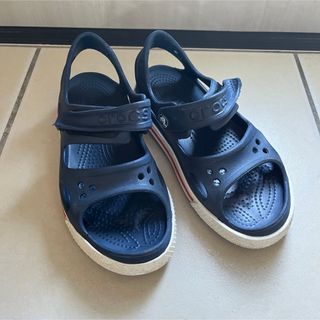 クロックス(crocs)のcrocs ネイビー　サンダル(サンダル)