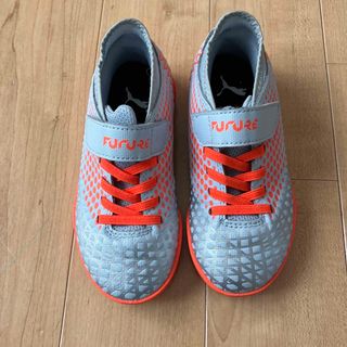 プーマ(PUMA)の新品トレーニングシューズ　17  サッカー(スニーカー)