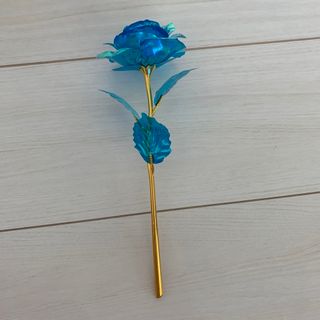 新品未使用オブジェ造花青い薔薇ブルーローズゴールド茎エナメル光る輝く(彫刻/オブジェ)