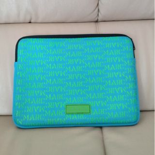 マークバイマークジェイコブス(MARC BY MARC JACOBS)の最終価格！MARC BY MARC JACOBS PC case(iPhoneケース)