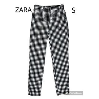 ザラ(ZARA)のZARA ギンガムチェック パンツ ブラック S(クロップドパンツ)