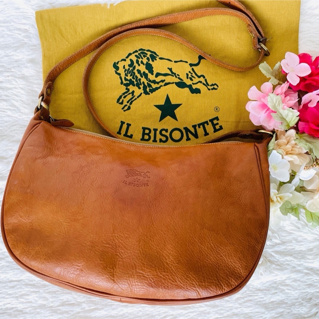 IL BISONTE(イルビゾンテ)のILBISONTE イルビゾンテ ショルダーバッグ ハーフムーン ブラウン ロゴ レディースのバッグ(ショルダーバッグ)の商品写真