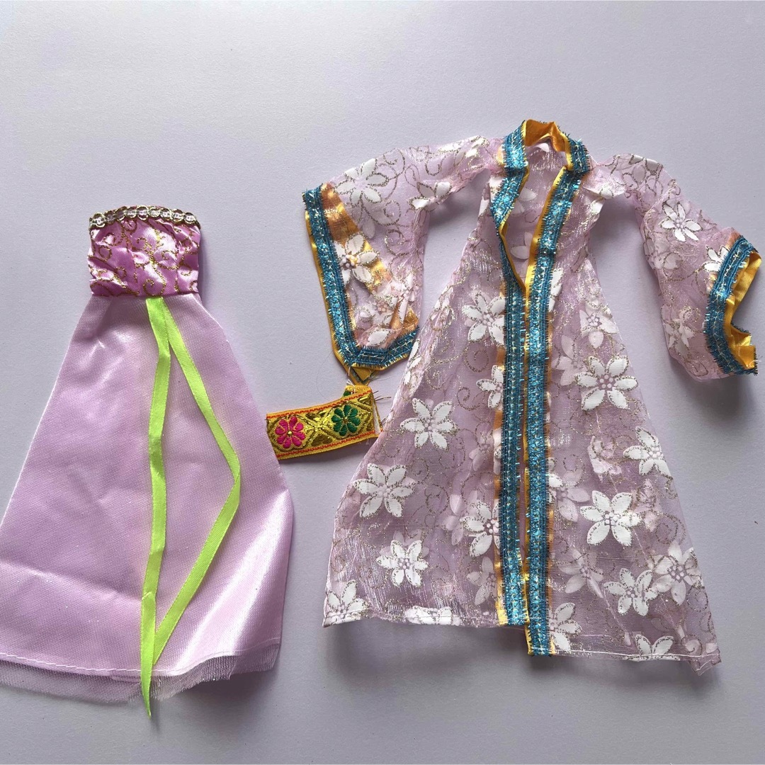 訳あり　ドール用　着物風　ドレス　薄ピンク　バービー人形　ジェニー　リカちゃんに ハンドメイドのぬいぐるみ/人形(人形)の商品写真