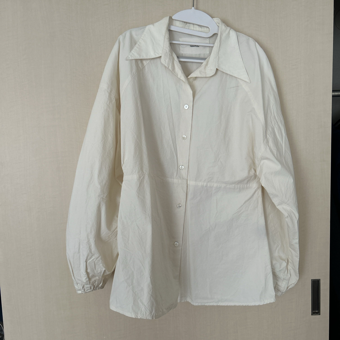 TODAYFUL(トゥデイフル)のVolumesleeve Typewriter Shirts TODAYFUL レディースのトップス(シャツ/ブラウス(長袖/七分))の商品写真