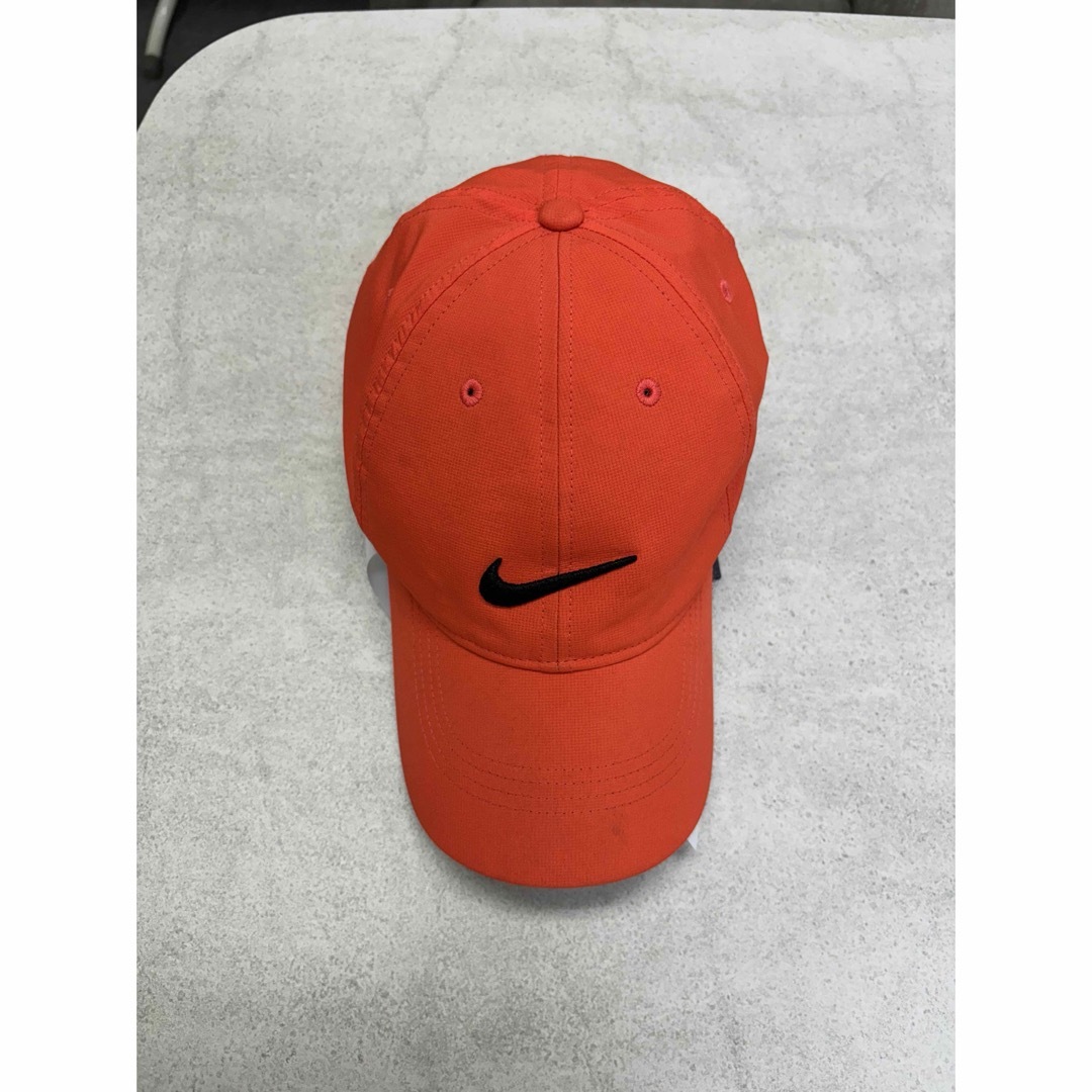 NIKE(ナイキ)のnike cap orange golf メンズの帽子(キャップ)の商品写真