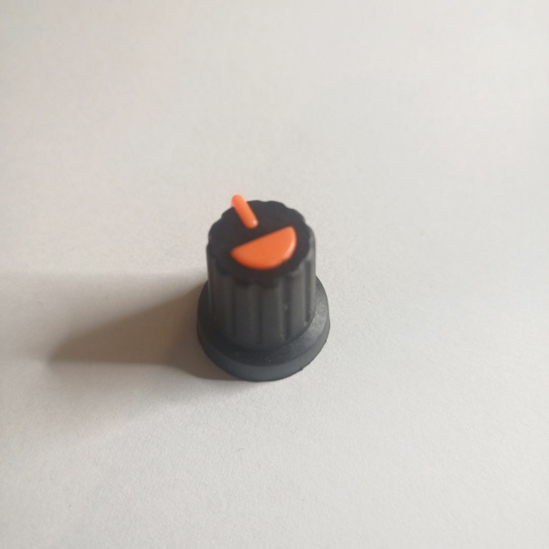 ミキサーノブ　Orange オレンジ 楽器のギター(エフェクター)の商品写真