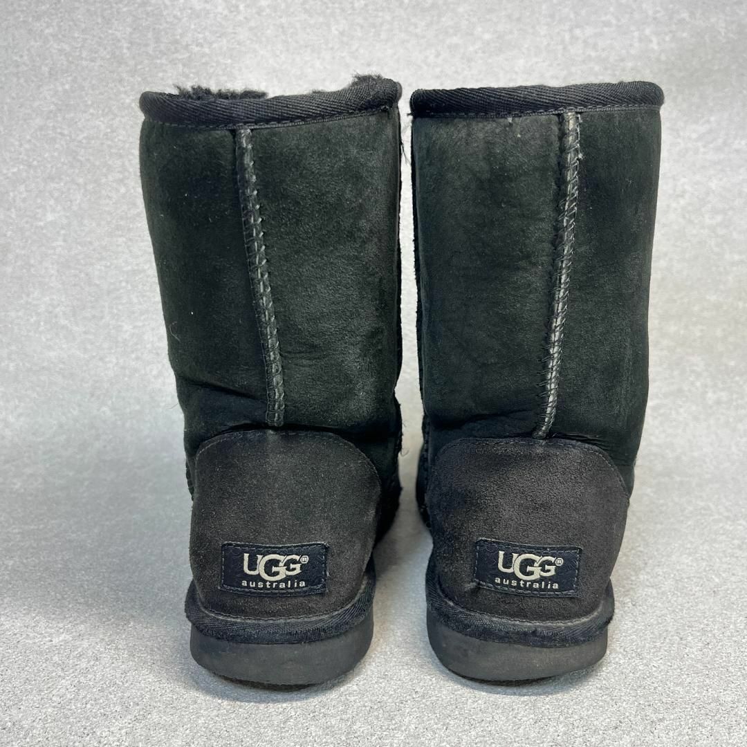 UGG(アグ)のアグ クラッシックショートブーツ 23㎝ ブラック ♪ レディースの靴/シューズ(ブーツ)の商品写真