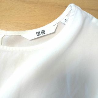 ユニクロ(UNIQLO)のユニクロ ブラウス M(シャツ/ブラウス(長袖/七分))