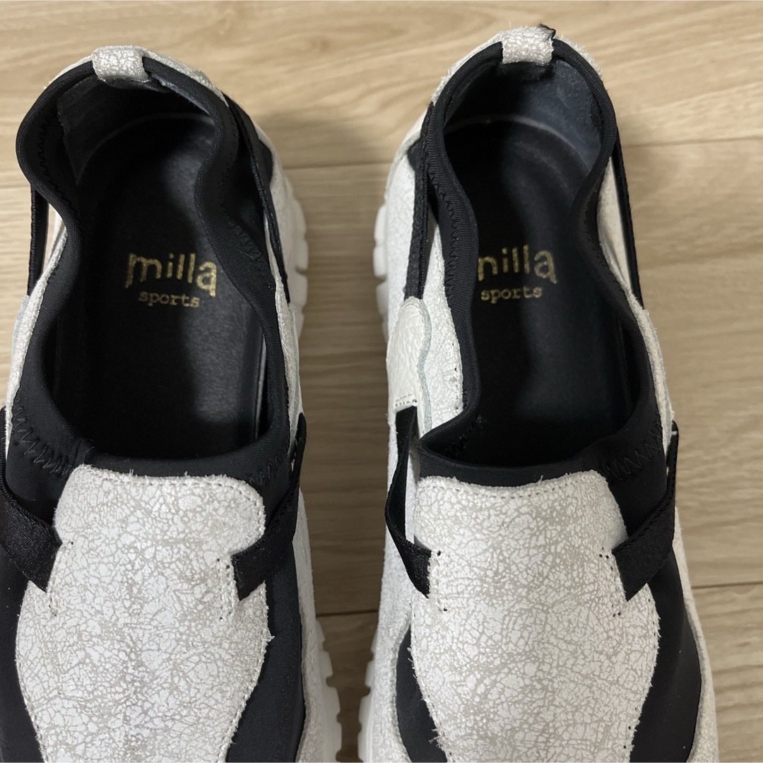 美品！Milla sports 楽ちん 本革軽量ストレッチコンビシューズ  24 レディースの靴/シューズ(スニーカー)の商品写真