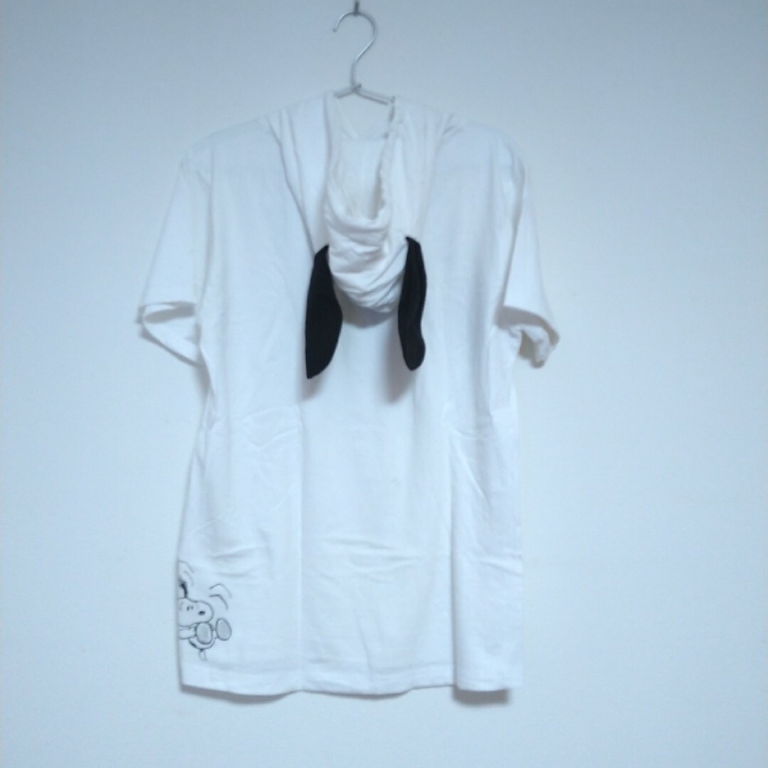 PEANUTS(ピーナッツ)のスヌーピータウン　スヌーピー　フード付きTシャツ レディースのトップス(Tシャツ(半袖/袖なし))の商品写真