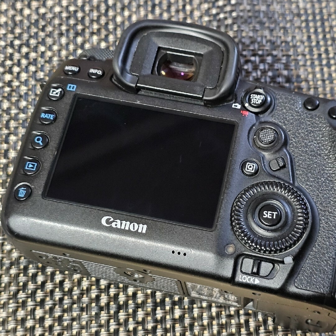 Canon(キヤノン)のCanon EOS 5D Mark IVとレンズセット おまけ付き スマホ/家電/カメラのカメラ(デジタル一眼)の商品写真