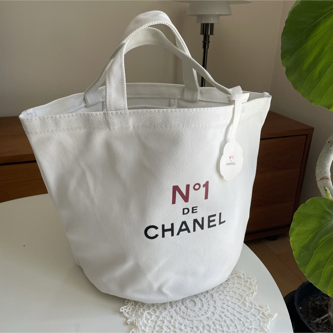 CHANEL(シャネル)のCHANEL シャネル [キャンバス トート] ノベルティ レディースのバッグ(トートバッグ)の商品写真