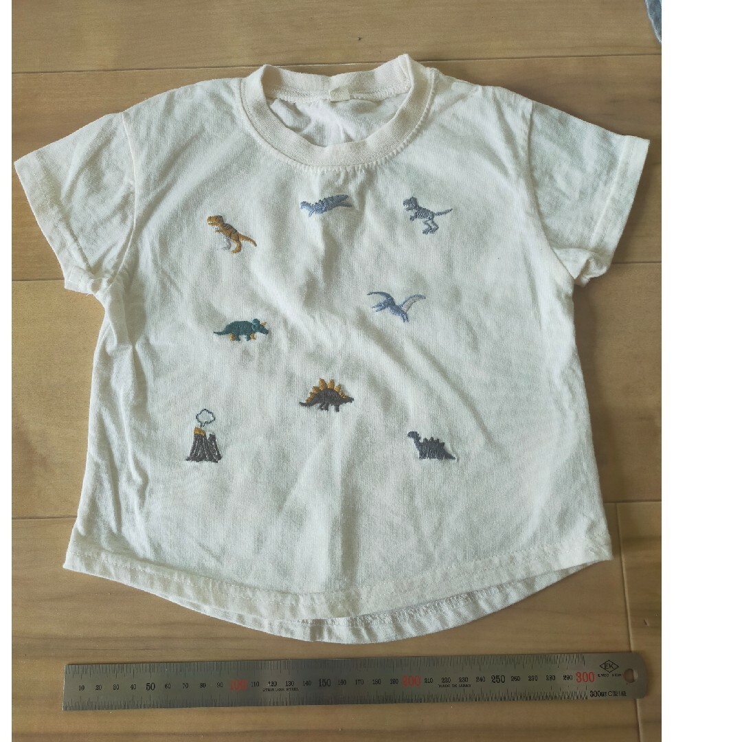 Tシャツ　4枚セット　サイズ90 キッズ/ベビー/マタニティのキッズ服男の子用(90cm~)(Tシャツ/カットソー)の商品写真