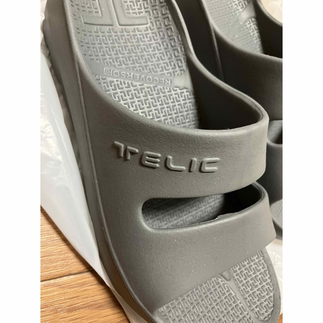 TELIC(テリック)のTELIC リカバリーサンダル　W-STRAP グレー メンズの靴/シューズ(サンダル)の商品写真