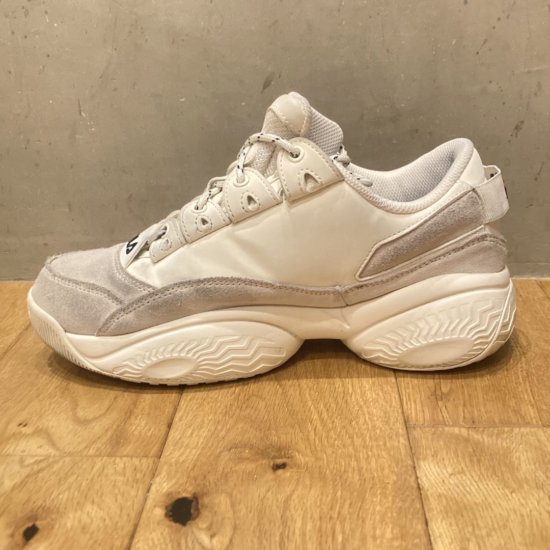 FILA(フィラ)のFILA フィラ　PROVENANCE LOW  厚底　メンズ　ホワイト メンズの靴/シューズ(スニーカー)の商品写真