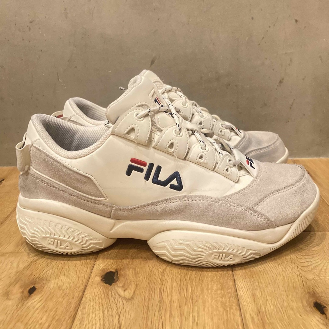 FILA(フィラ)のFILA フィラ　PROVENANCE LOW  厚底　メンズ　ホワイト メンズの靴/シューズ(スニーカー)の商品写真