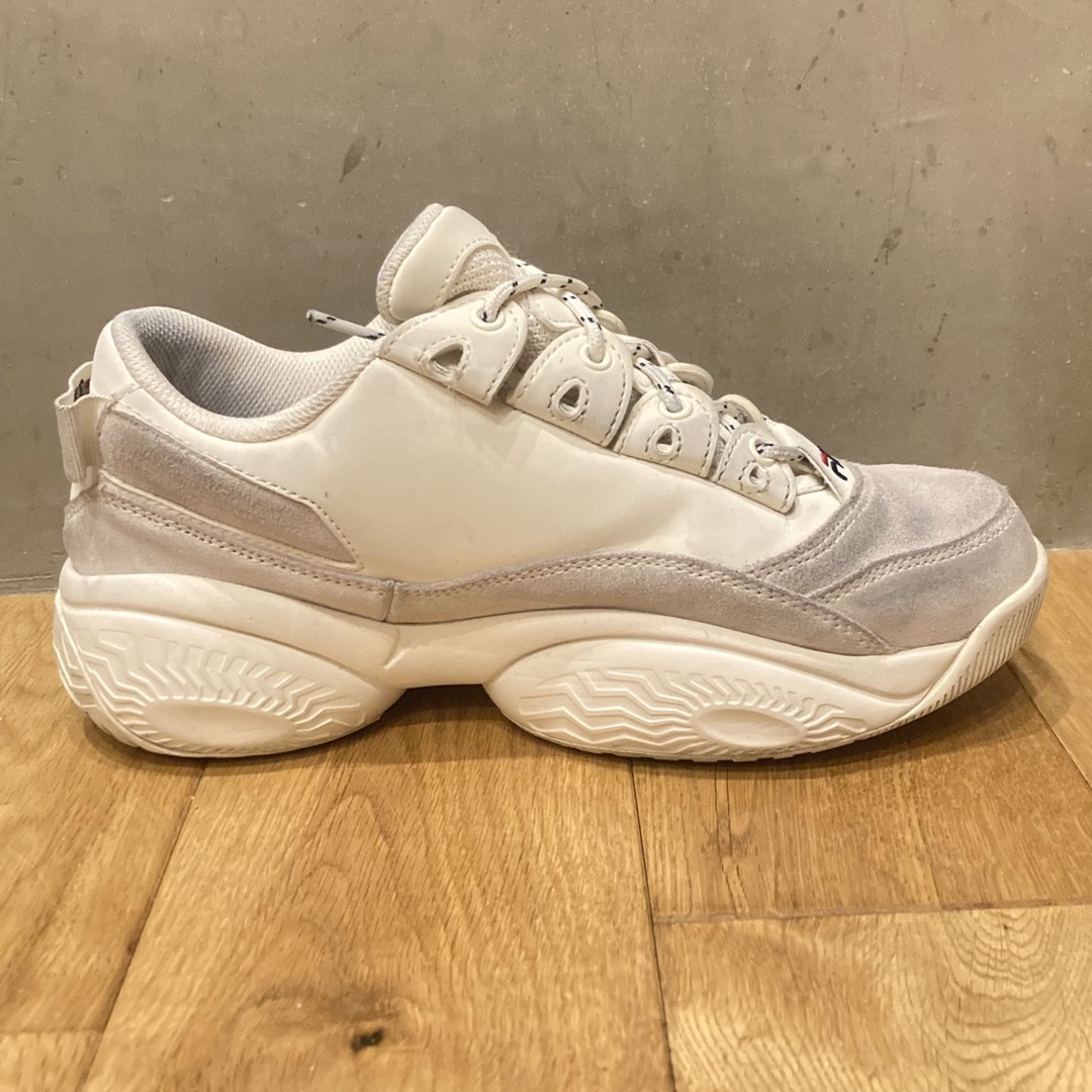 FILA(フィラ)のFILA フィラ　PROVENANCE LOW  厚底　メンズ　ホワイト メンズの靴/シューズ(スニーカー)の商品写真