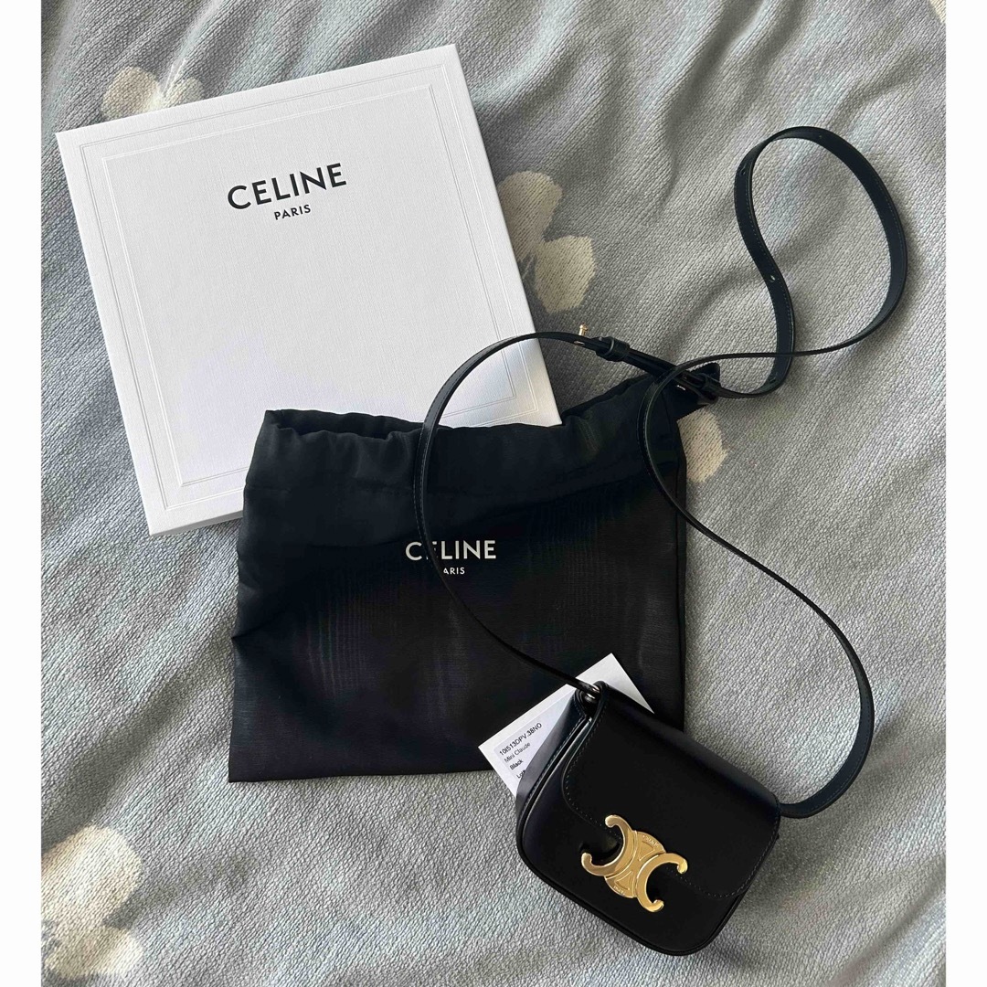 celine(セリーヌ)のCELINE／Triomphe (ショルダーバッグ・ポシェット) レディースのバッグ(ショルダーバッグ)の商品写真