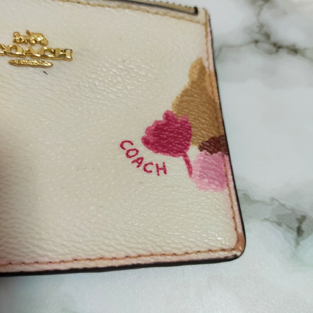 COACH(コーチ)のコーチ 花柄 コインケース カードケース ピンク 財布 パスケース レディース レディースのファッション小物(コインケース)の商品写真