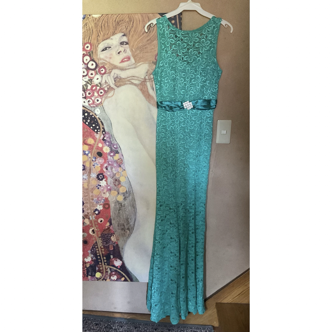 TADASHI SHOJI(タダシショウジ)の新品 USAロングドレス  UT GREEN  S レディースのワンピース(ロングワンピース/マキシワンピース)の商品写真