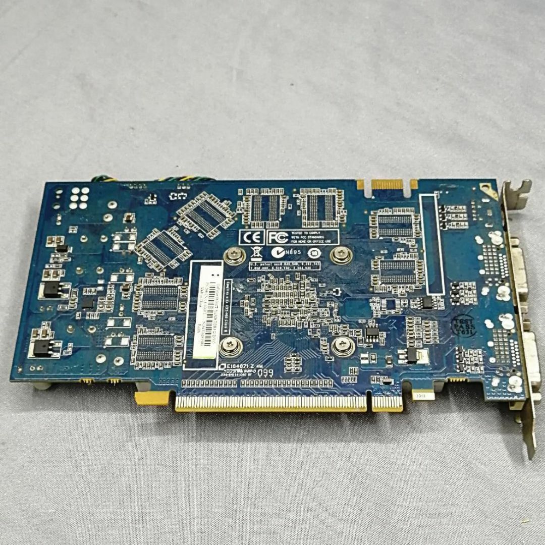 【動作確認済】グラボ GeForce 9600GT スマホ/家電/カメラのPC/タブレット(PCパーツ)の商品写真