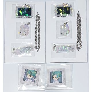 Disney - ツイステ アニプレックス ホログラムアクリルチャーム ジェイド フロイド