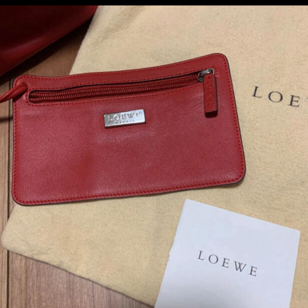 LOEWE(ロエベ)のお値下げ‼️LOEWE ロエベ  ハンドバッグ　赤 レディースのバッグ(ハンドバッグ)の商品写真