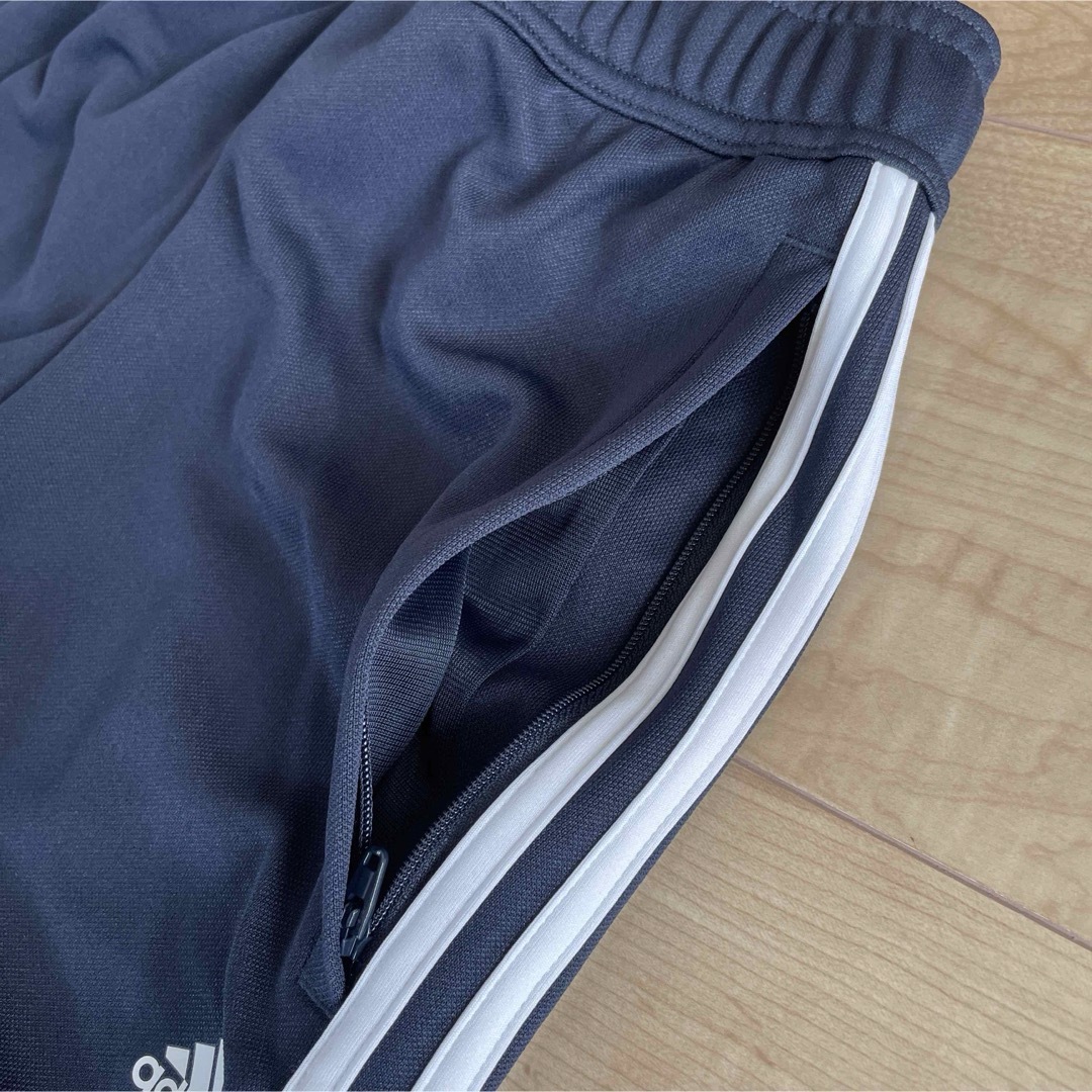 adidas(アディダス)のadidas アディダス　ジュニア　ジャージパンツ　通年用　ネイビー　紺　160 キッズ/ベビー/マタニティのキッズ服男の子用(90cm~)(パンツ/スパッツ)の商品写真