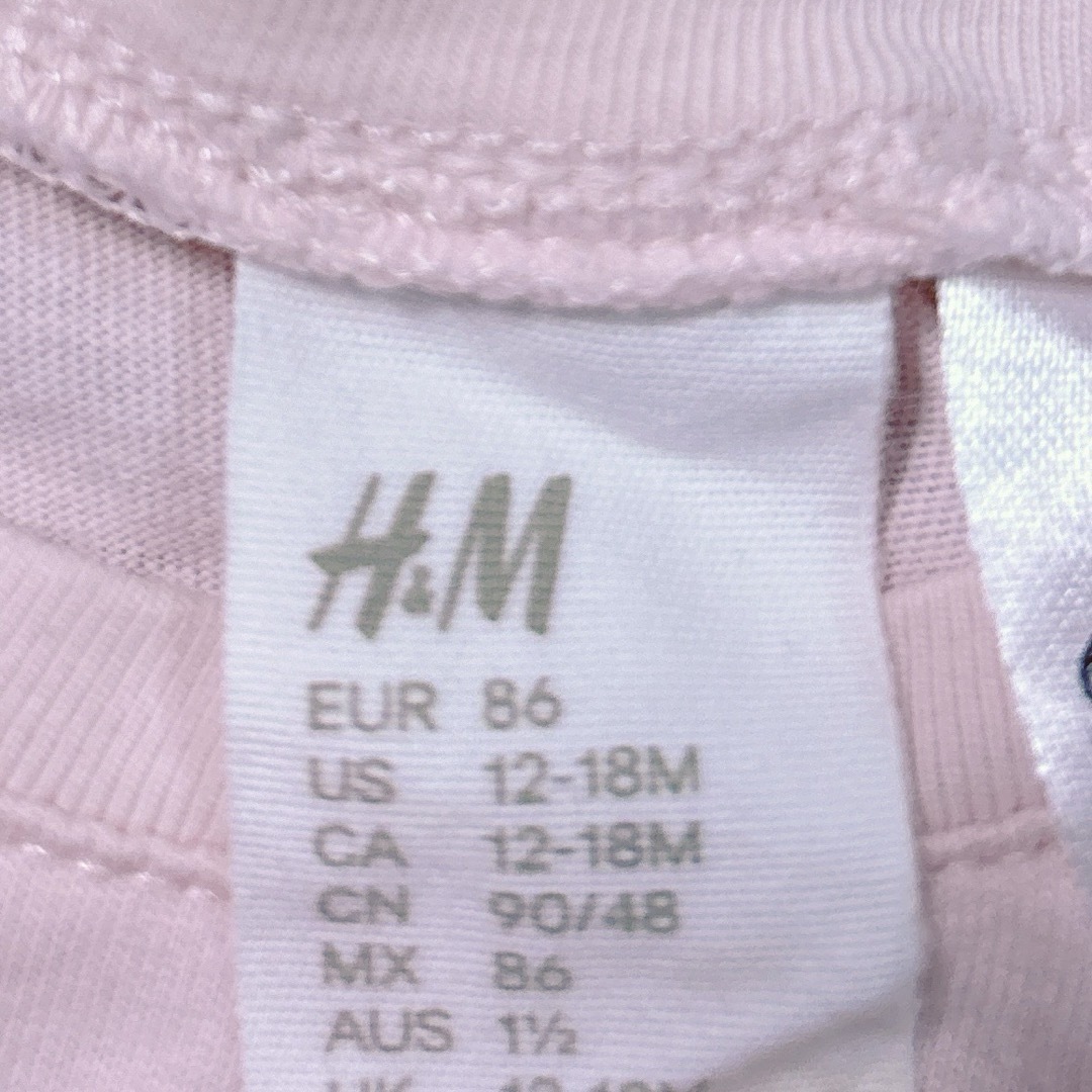 H&M(エイチアンドエム)のH&M 綿100%半袖Tシャツ　スポンジボブ　ピンク　90cm キッズ/ベビー/マタニティのキッズ服女の子用(90cm~)(Tシャツ/カットソー)の商品写真