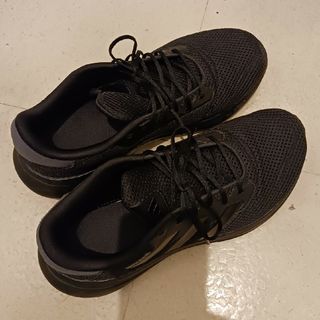 アディダス(adidas)のアディダス　スニーカー(スニーカー)