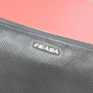 プラダ(PRADA)のプラダ　PRADA 財布　型押し　長財布　サフィアーノ　ラウンドファスナー(長財布)