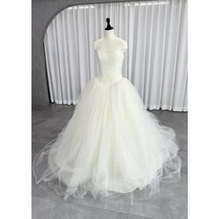 ヴェラウォン VERA WANG BRIDE バレリーナ Aライン ウェディングドレス ホワイト 白 ファーストオーナー チュール ベアトップ(ウェディングドレス)