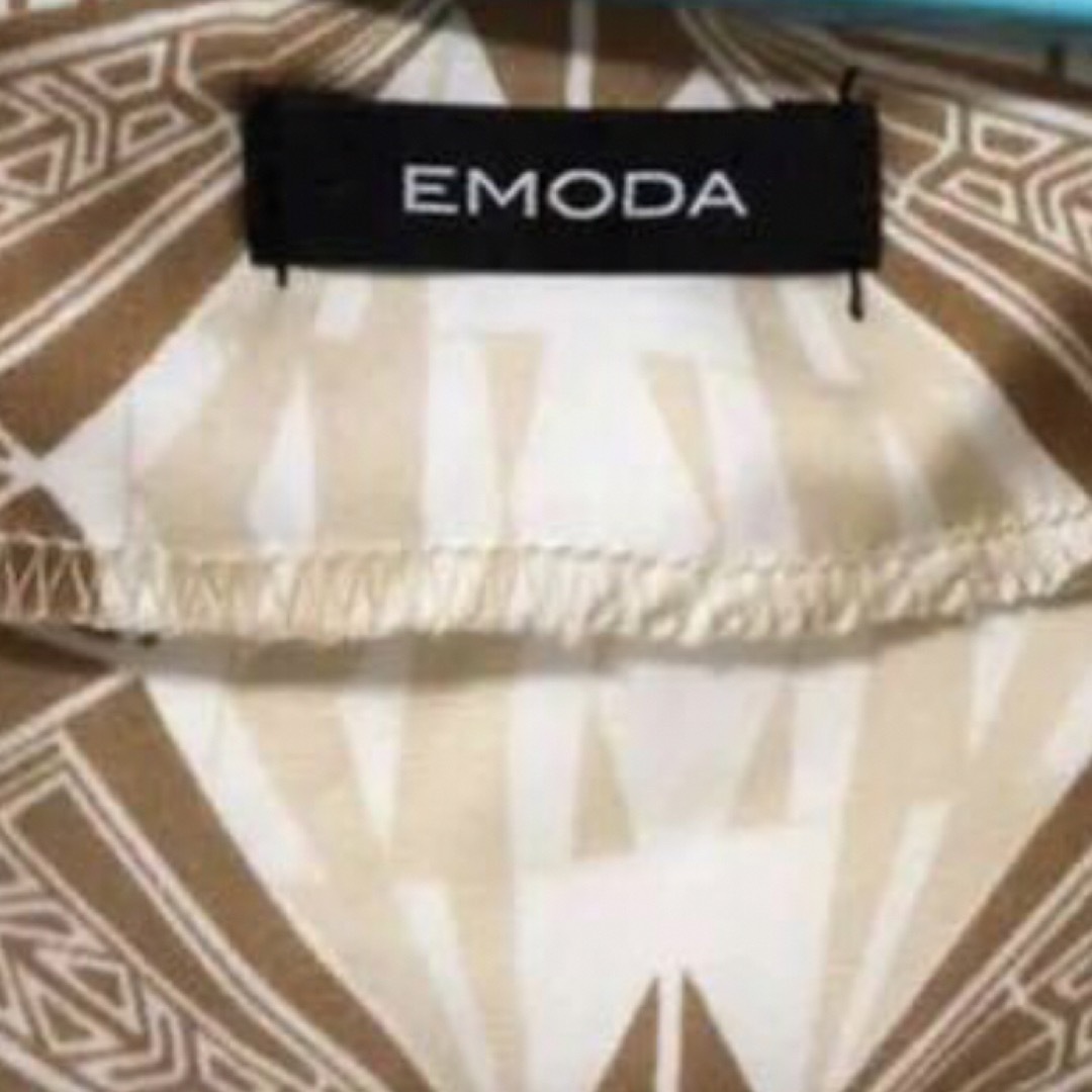 EMODA(エモダ)のノースリーブブラウス レディースのトップス(シャツ/ブラウス(半袖/袖なし))の商品写真