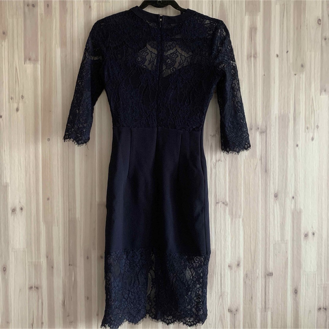 TIKA [韓国ドレス] フラワー刺繍ハイネックレース袖あり膝丈タイトドレス レディースのワンピース(ミニワンピース)の商品写真