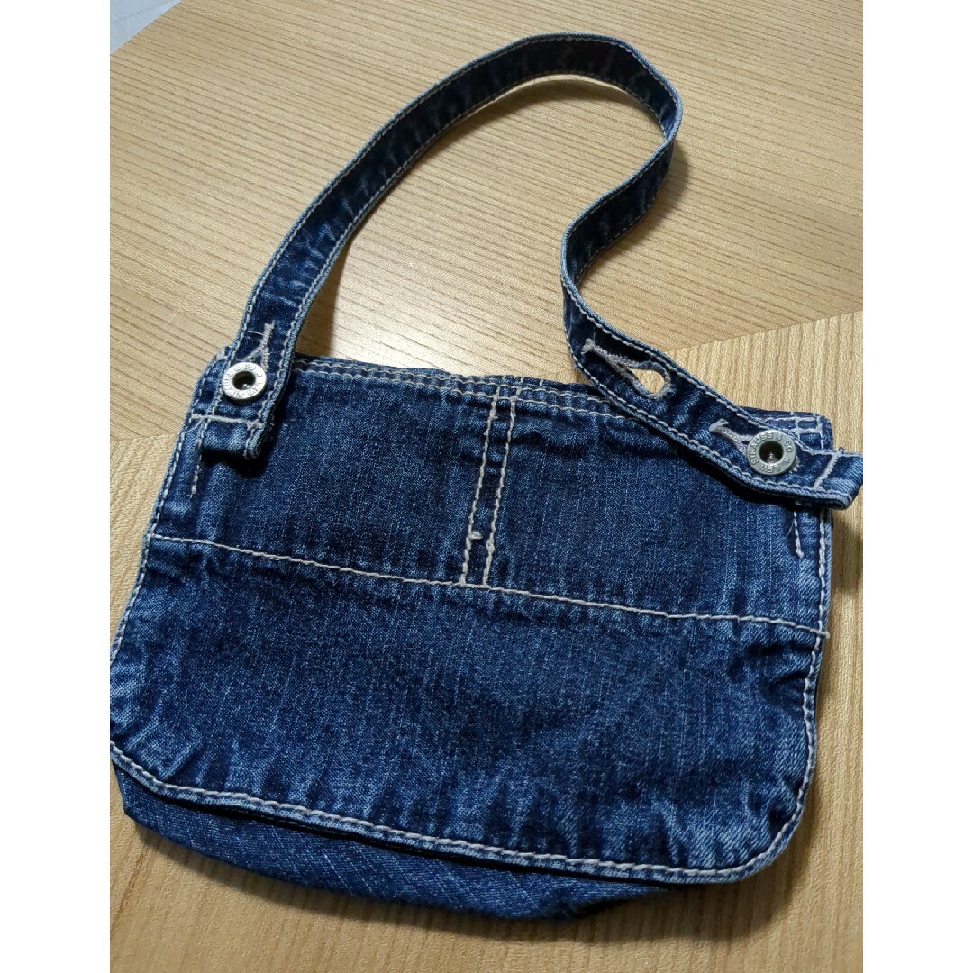 Levi's(リーバイス)のリーバイス　ミニバック キッズ/ベビー/マタニティのこども用バッグ(ポシェット)の商品写真