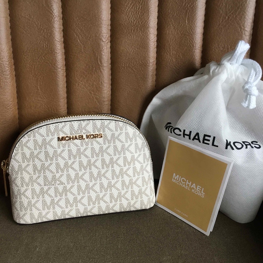 Michael Kors(マイケルコース)の未使用 マイケルコース ポーチ レディースのファッション小物(ポーチ)の商品写真