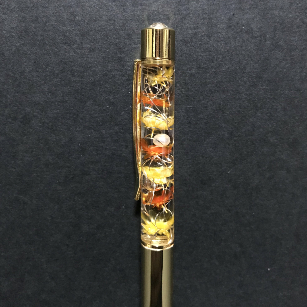 ハーバリウムボールペン（ゴールド）＆クマのぬいぐるみ（母の日） ハンドメイドのフラワー/ガーデン(その他)の商品写真