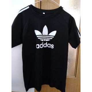 アディダス(adidas)のadidasTシャツ(Tシャツ(半袖/袖なし))