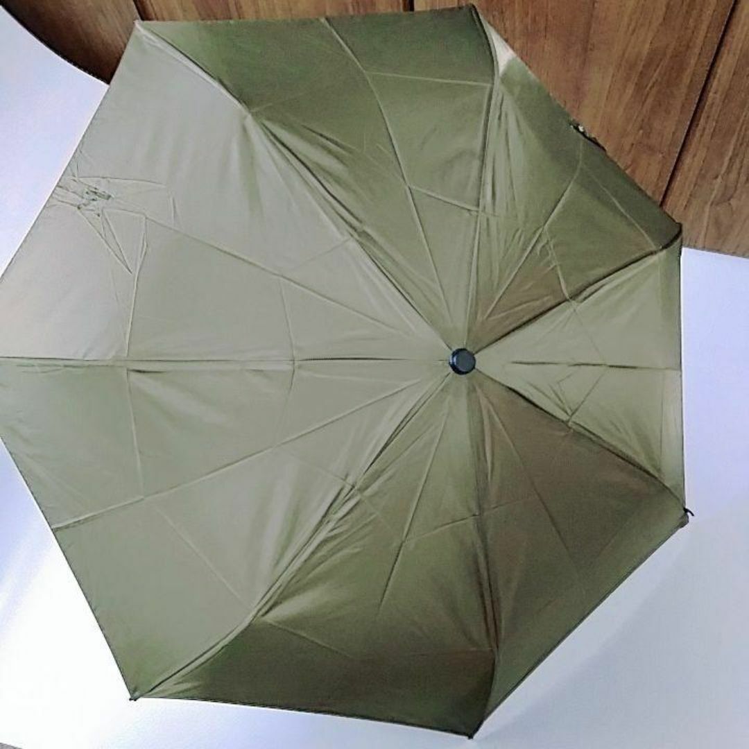 Calvin Klein(カルバンクライン)の美品　カルバンクライン　雨傘　折りたたみ　グリーン　自動傘　ロゴ メンズのファッション小物(傘)の商品写真